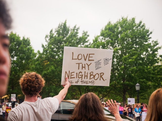 5 CARDINAL POINTS TO LOVE YOUR NEIGHBOUR